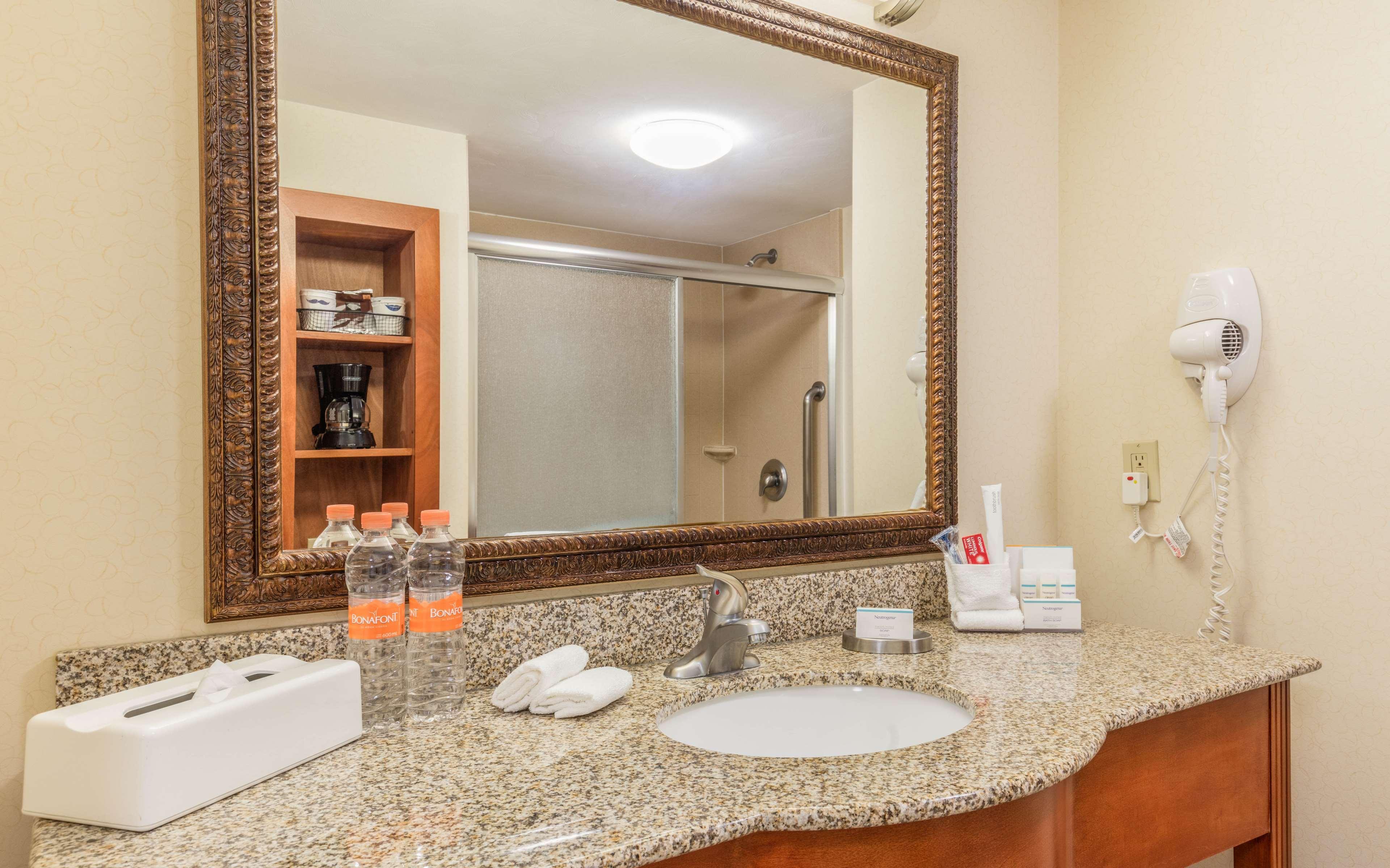 מלון Hampton By Hilton Queretaro Tecnologico מראה חיצוני תמונה