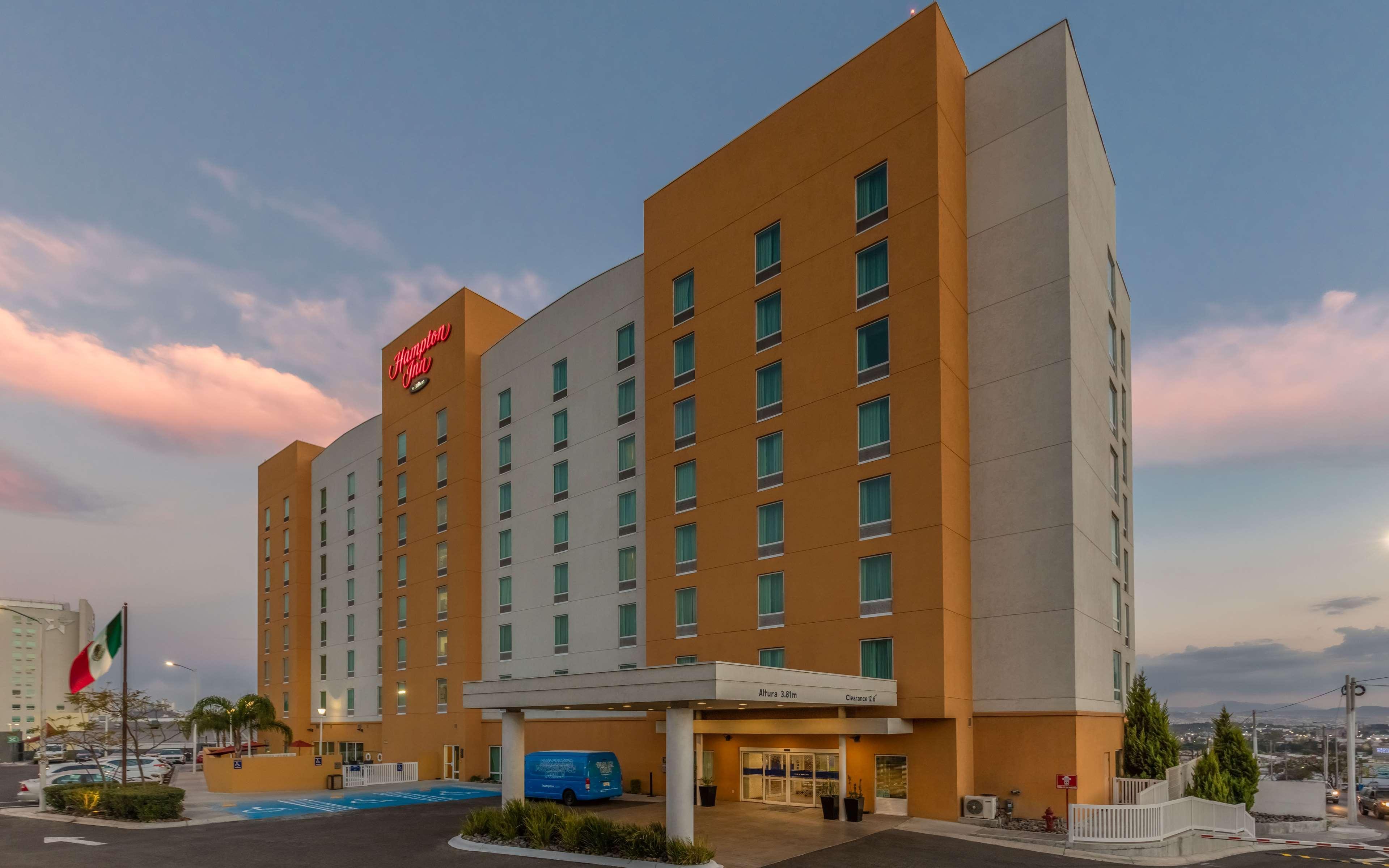 מלון Hampton By Hilton Queretaro Tecnologico מראה חיצוני תמונה