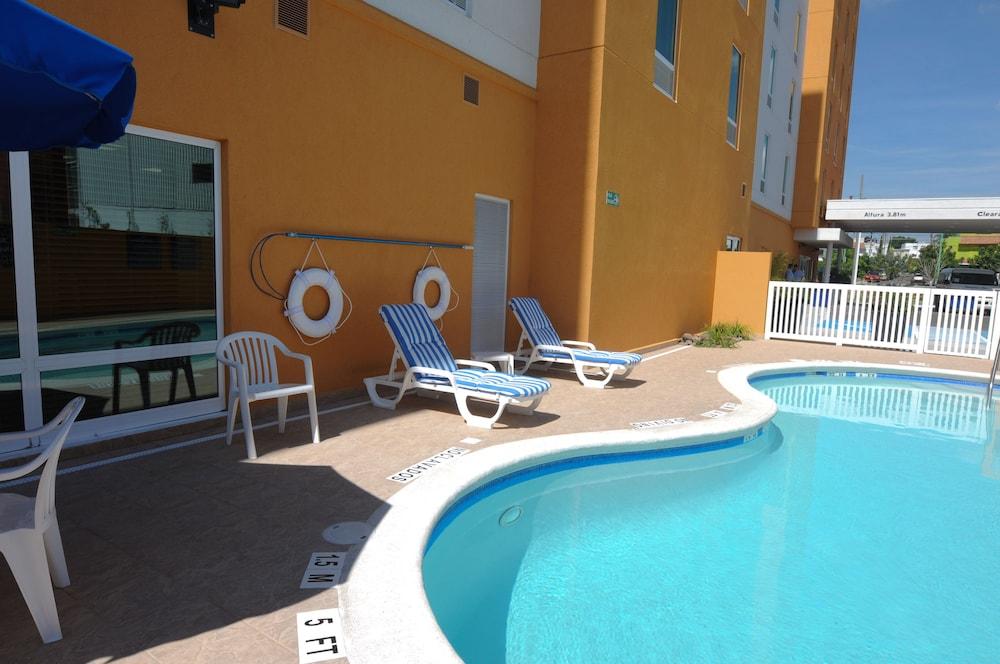 מלון Hampton By Hilton Queretaro Tecnologico מראה חיצוני תמונה