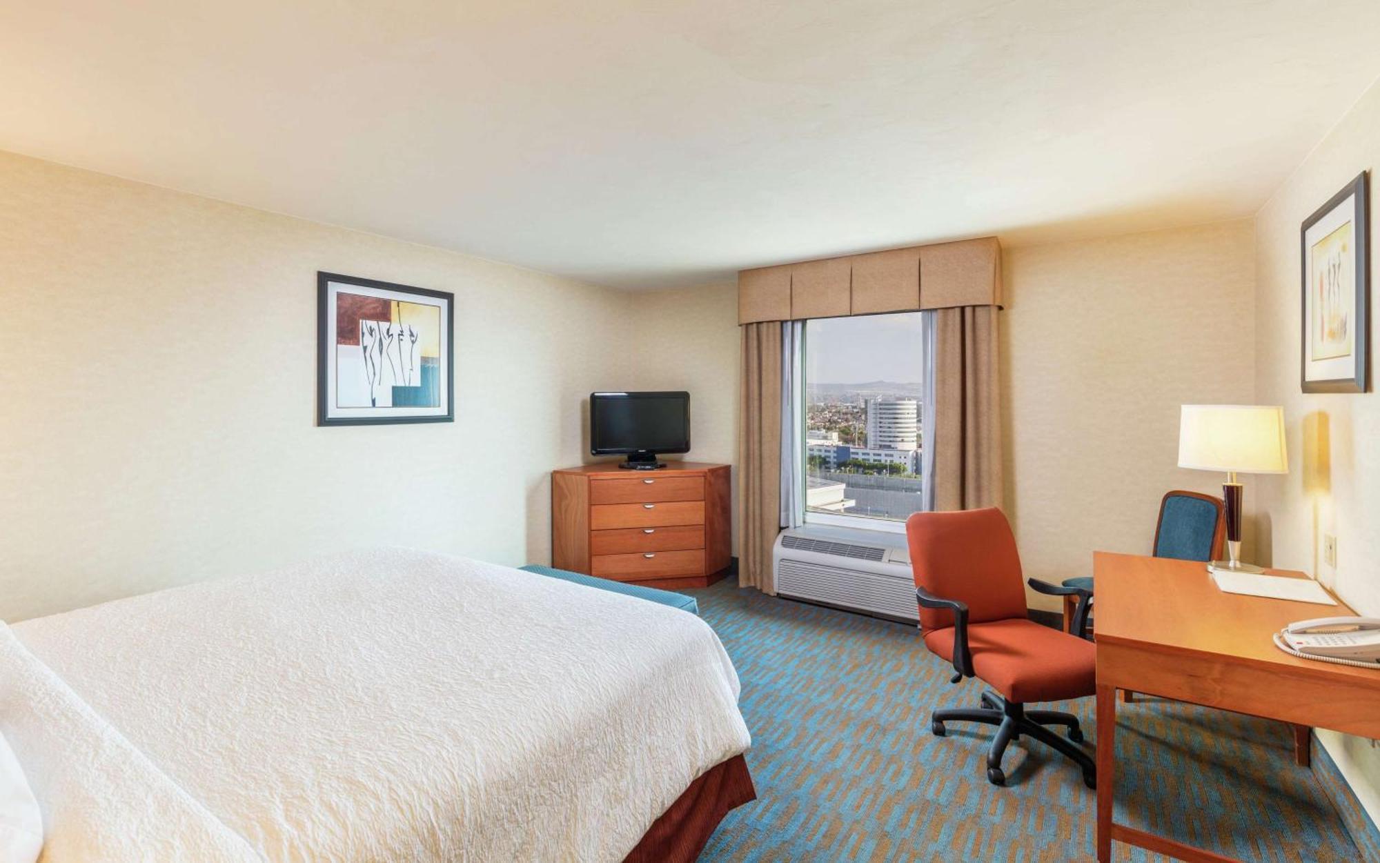 מלון Hampton By Hilton Queretaro Tecnologico מראה חיצוני תמונה