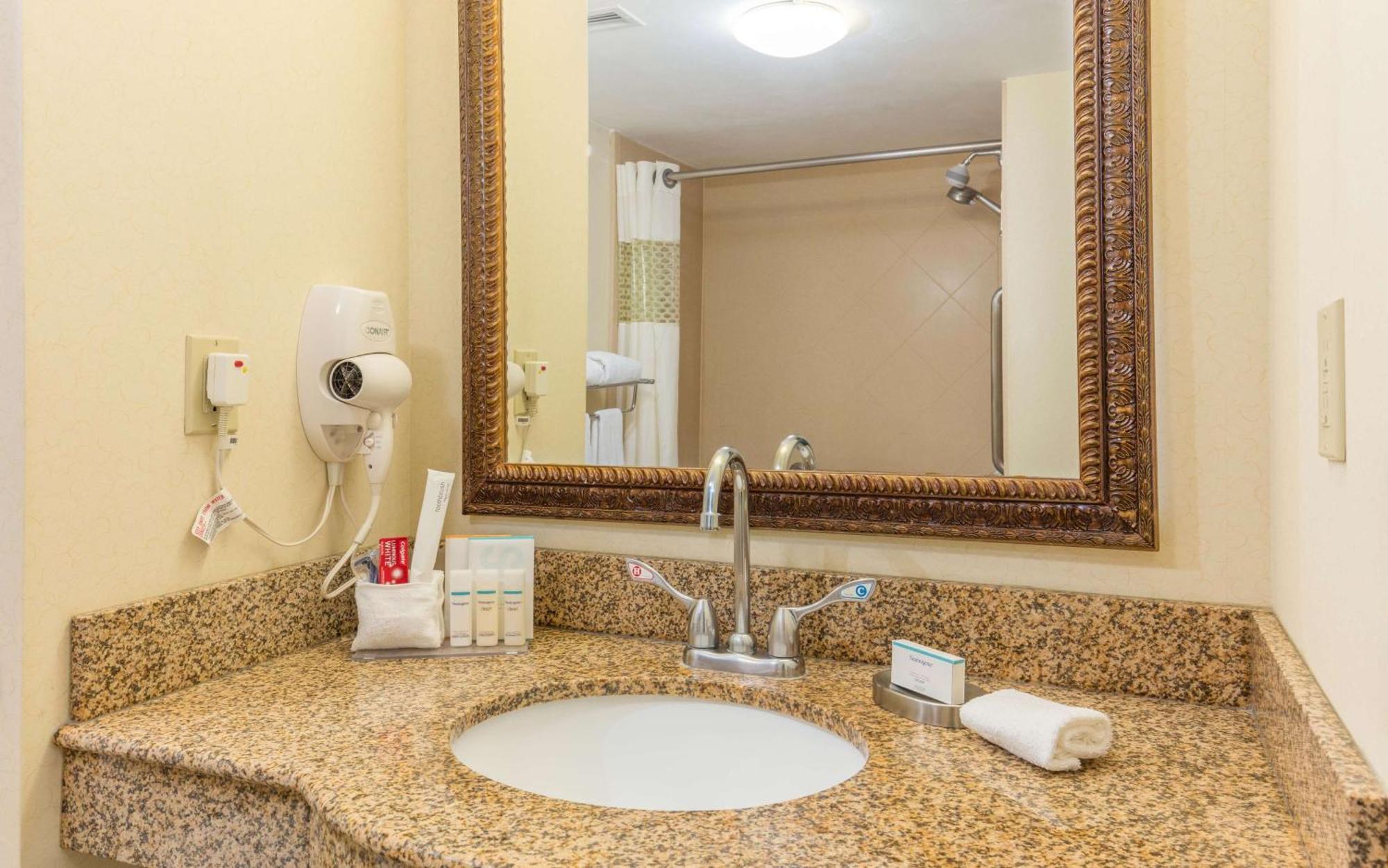 מלון Hampton By Hilton Queretaro Tecnologico מראה חיצוני תמונה
