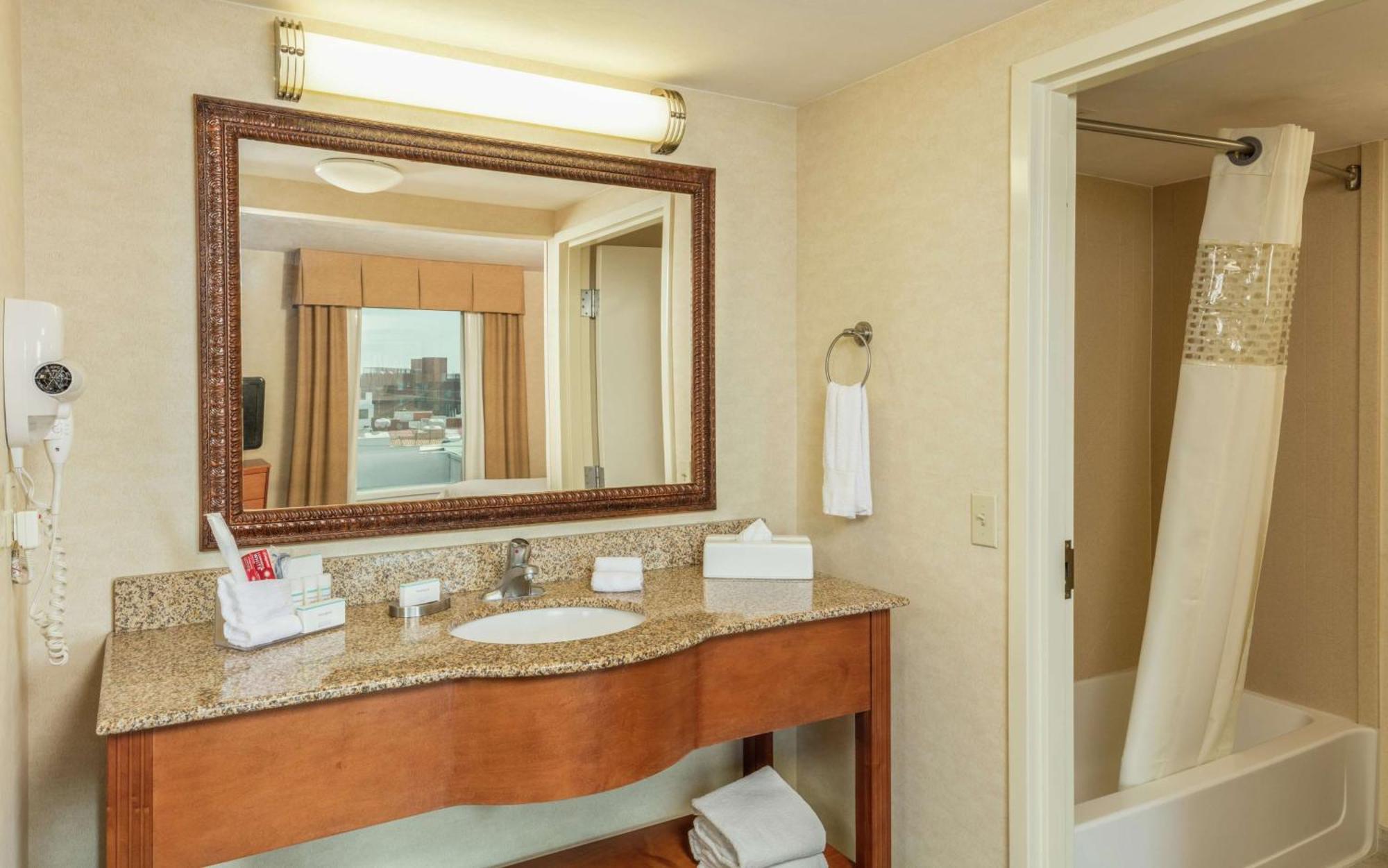 מלון Hampton By Hilton Queretaro Tecnologico מראה חיצוני תמונה
