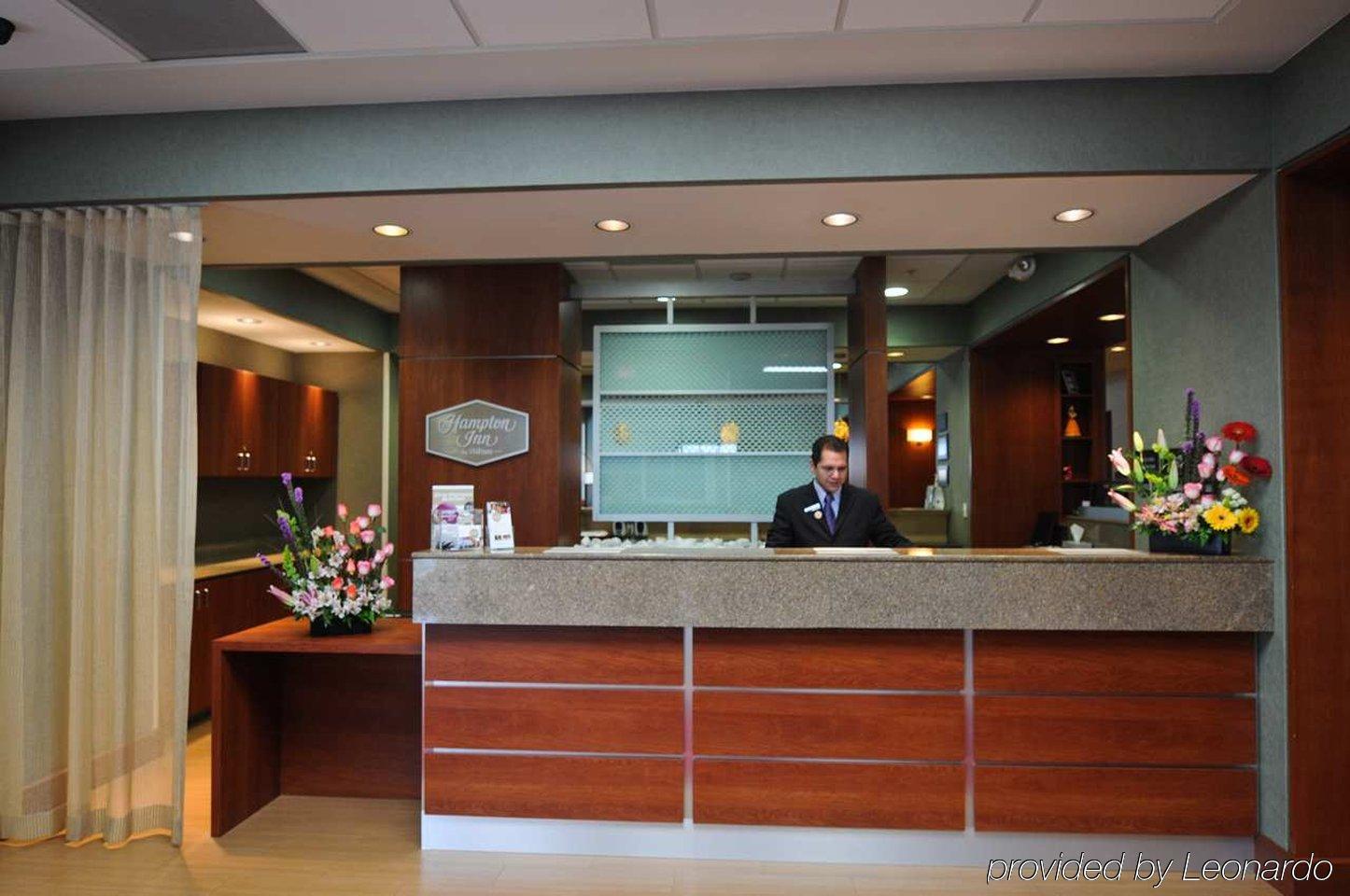 מלון Hampton By Hilton Queretaro Tecnologico מראה פנימי תמונה