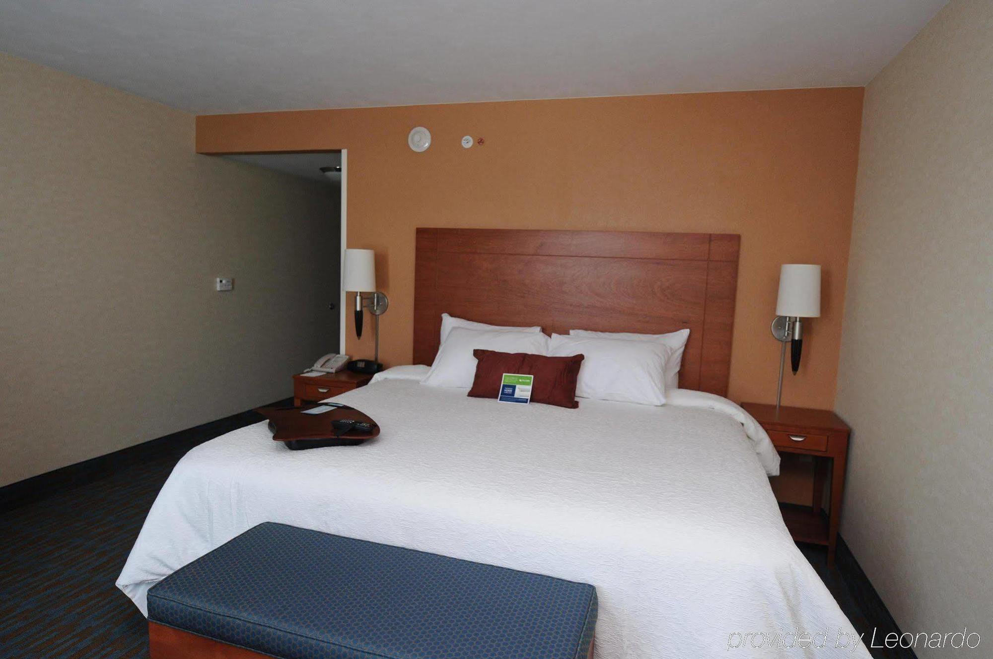 מלון Hampton By Hilton Queretaro Tecnologico חדר תמונה