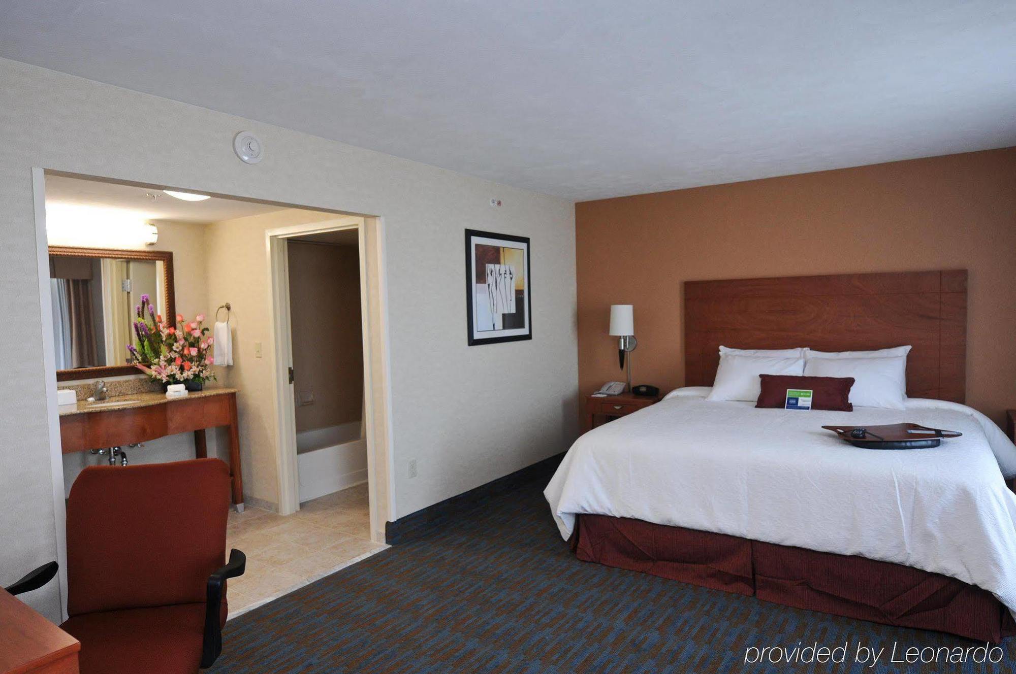 מלון Hampton By Hilton Queretaro Tecnologico חדר תמונה